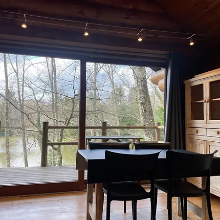 Avec Vue Sur Le Chalet