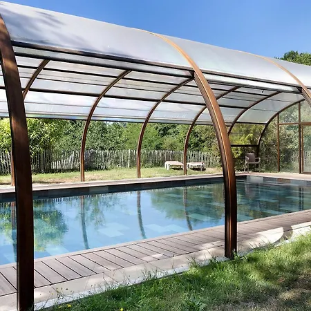 Avec Vue Sur Le *