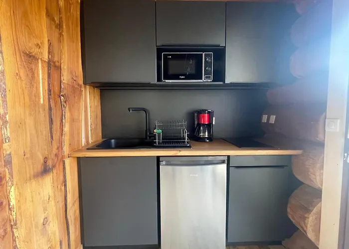 Avec Vue Sur Le Σαλέ